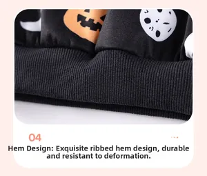 Détail de l'ourlet côtelé du pantalon d'Halloween pour garçons avec citrouilles et fantômes