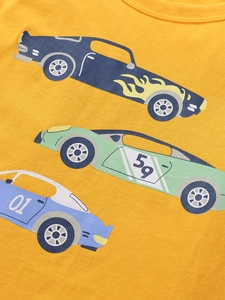T-shirt en coton jaune pour garçon avec motifs de voitures de course de dessin animé