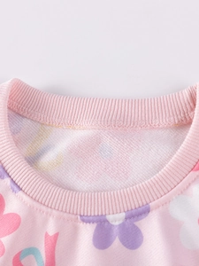 Felpa rosa da bambina con dettagli di stampa floreale e lettere dell'alfabeto