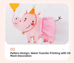 Détail de l'imprimé hippopotame rose avec jupe en tulle 3D et transfert thermique sur coton blanc