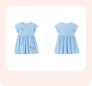 Vue avant et arrière de la robe d'été bleu clair pour filles avec broderie licorne