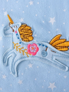 Robe en coton bleu clair pour filles avec broderie licorne et motifs d'étoiles