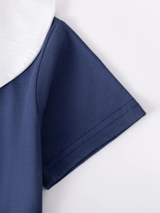 Robe d'été bleue pour filles avec col Peter Pan blanc et tissu en coton doux