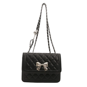 Elegante schwarze Stepptasche mit silberner Schleife und Leder-Kettengurt für Damen