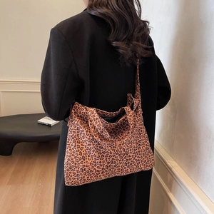 Chic leopard print large canvas tote bag for women stylish shoulder and crossbody style