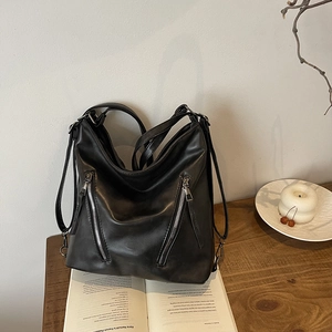 Sac fourre-tout noir en similicuir avec double fermeture éclair et bandoulière
