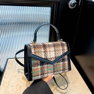 Retro handtas van tweed met ruitjespatroon, leren patchwork en gouden metalen delen