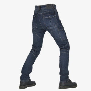 Dunkelblaue Motorradjeans mit schützenden Kniefalten und Multi-Pocket-Design