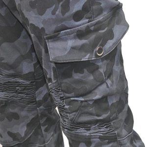 Motorrad-Cargohose für Herren mit Camouflage-Muster, Knie-Falten und Seitentasche