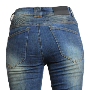 Rückansicht der dunkelblauen Motorradjeans mit Stretch-Einsätzen und großen Gesäßtaschen