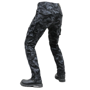 Pantalon de moto cargo pour homme avec motif camouflage noir et gris et multi-poches