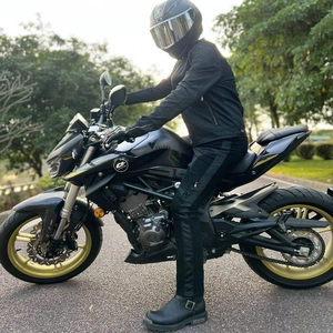 Summer mesh motorcycle jacket and protective pants set for professional racing riders