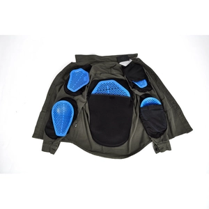 Détail de la chemise de moto avec 5 protections amovibles bleues en nid d'abeille