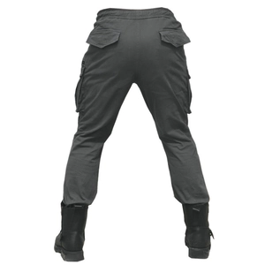 Vista posteriore dei pantaloni cargo da moto per uomo con coulisse elastica e tasche laterali