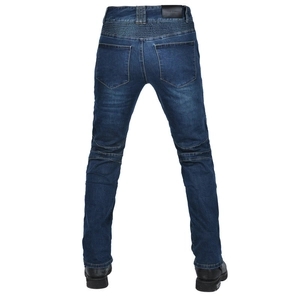 Détails du jean moto bleu foncé avec nervures extensibles à la taille et aux genoux