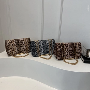 Sac à Épaule Imprimé Léopard Pour Femmes Mode En Cuir PU Sac Bandoulière Petit Sac Carré Avec Bordure Métallique