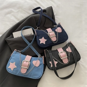 Bolso de axila de mezclilla Y2K para mujer con patchwork de estrella y corazón hebilla rosa cadena de metal bolso cuadrado de moda