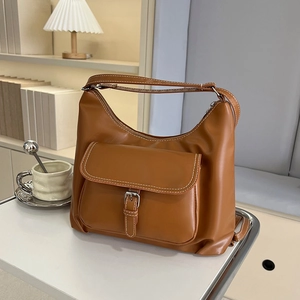 Sac à Épaule en Cuir PU Vintage Style Maillard Pour Femmes Surpiqûres Contrastées Grande Capacité Sac Sous le Bras