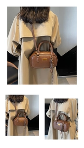 Detailansichten einer braunen Bowling-Tasche mit Goldbeschlägen und Schultergurt
