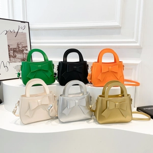 Borse da donna alla moda con fiocco in sei colori e tracolla regolabile versatile