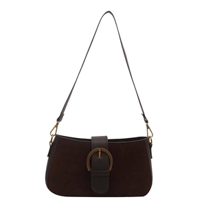 Sac bandoulière vintage marron foncé en cuir mat avec boucle dorée et fine lanière