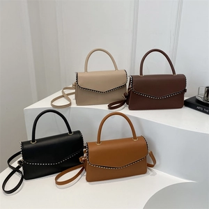 Vintage Women Handbag PU Leather Rivet Studded Flap Shoulder Crossbody Bag Simple Fashion Top Handle Pouch