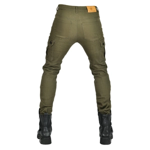 Vue arrière du pantalon cargo moto vert armée avec patch en cuir et poches latérales