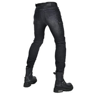 Dettagli posteriori dei jeans da moto grigi con pannelli elastici su ginocchia e vita