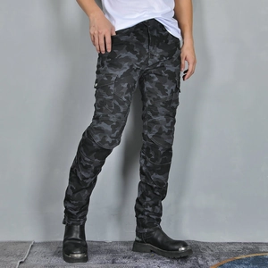 Pantaloni cargo da moto mimetici slim fit con pieghe sulle ginocchia e tasche laterali