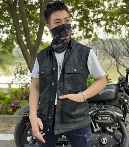 Gilet de moto rétro en toile cirée pour hommes avec poches cargo en décor extérieur
