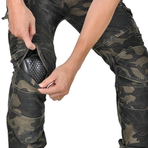 Pantaloni da moto mimetici con protezioni per le ginocchia e pannelli a fisarmonica