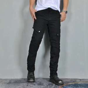 Jeans de moto slim fit vert armée avec grandes poches cargo latérales et protections