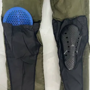Pantalon moto cargo vert armée avec protections de genoux amovibles certifiées CE Niveau 2