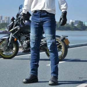 Blaue Motorradjeans für Herren mit Stretch-Knieeinsätzen für Komfort beim Fahren