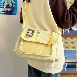 Detail van gele Japanse schoudertas met transparant PVC-venster voor doe-het-zelf