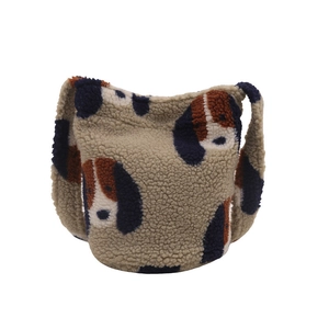 Sac hobo en polaire sherpa avec imprimés de chiens de dessin animé et large bandoulière