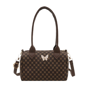 Bolso Boston clásico marrón oscuro con monograma y detalle de mariposa blanca