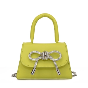 Mini bolso bandolera verde neón con lazo de pedrería y correa de cadena plata