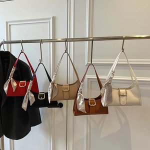 Borse baguette minimaliste in 5 colori con foulard di seta e fibbie dorate