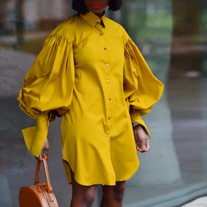 Robe chemise oversize jaune moutarde avec manches lanterne et poignets boutonnés