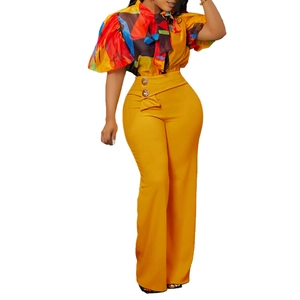 Bedrucktes Hemd mit Schleife und gelbe High-Waist-Hose mit weitem Bein im Set für Damen