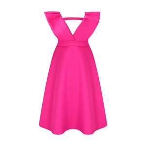 Detalle de elegante vestido fucsia con escote en V y falda amplia de línea evasé