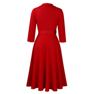 Elegantes rotes Midikleid mit A-Linien-Rock und verdecktem Reißverschluss hinten