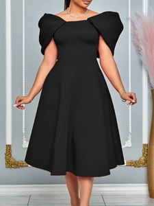 Robe de soirée élégante noire à épaules dénudées avec manches bouffantes et coupe en A