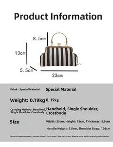 Dimensions détaillées du sac à main rayé noir et blanc avec poignée et chaîne en métal