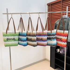 Women Summer Straw Woven Tote Bag Colorful Zigzag Pattern Beach Shoulder Bag With PU Leather Handles Letter Embroidery