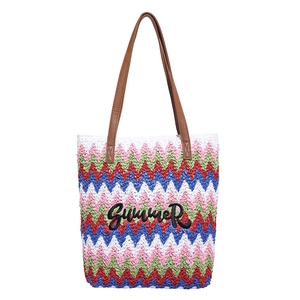 Grande borsa tote intrecciata a zigzag colorata con ricamo Summer per vacanze e pendolarismo