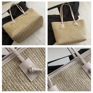 Détail d'un sac cabas en paille avec anses en cuir grainé et finitions en nœuds