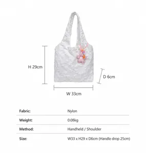 Size chart for the floral nylon tote bag detailing 33x29x6cm dimensions and weight