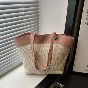 Sac Fourre-tout en Paille Tissée pour Femmes avec Épissage en Cuir Vintage Français Sac à Bandoulière de Plage Grande Capacité